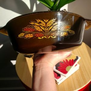 Wear-Ever Glass Oven ware Silverstone American Wheat Pattern Casserole Dish